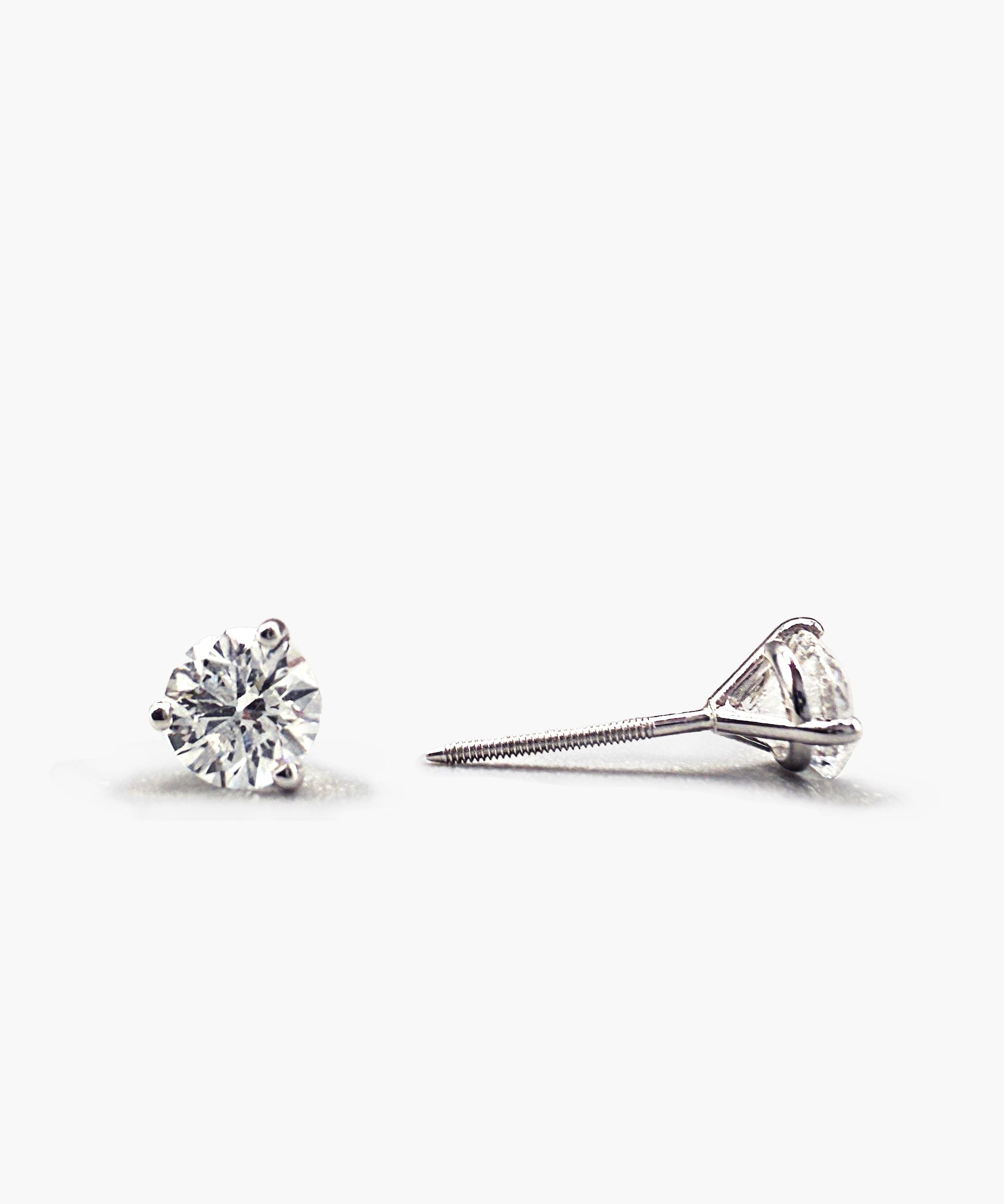 Diamond Stud Earrings in 14K White Gold